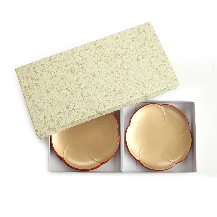 Small Golden Lacquer Plates